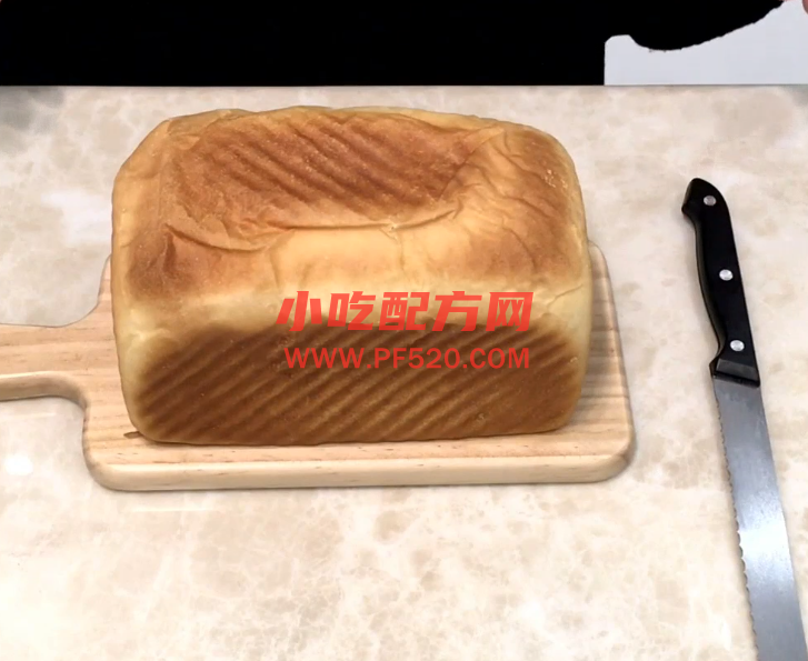 椰蓉吐司面包的制作技术视频教程 第1张