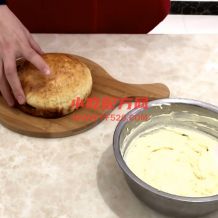 淡奶油蔓越莓奶酪包的制作方法视频教程